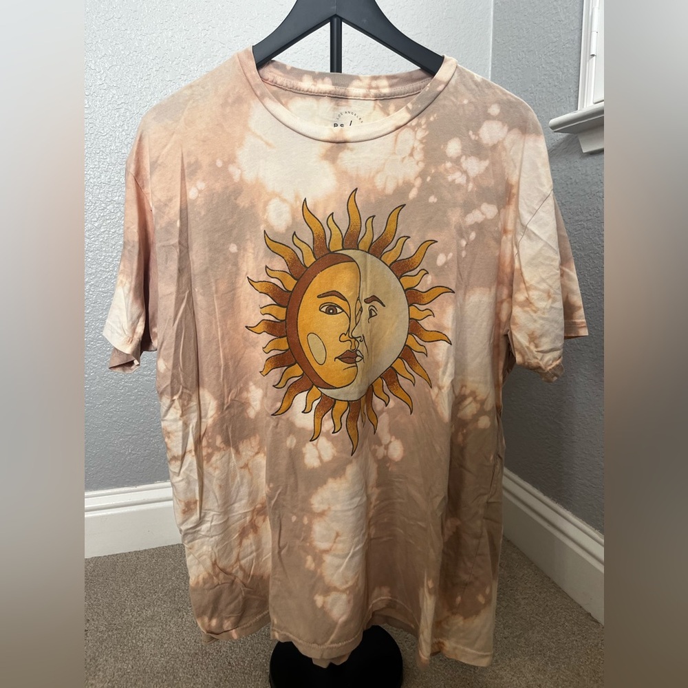 Oversized Sun Graphic Tie-Dye T-Shirt